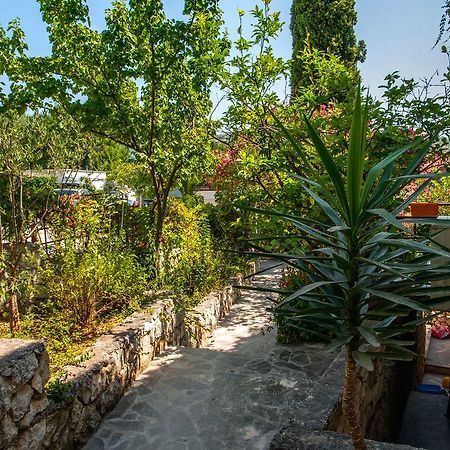 Villa Clematis Trogir Exterior photo